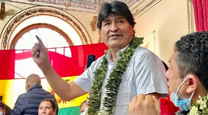 La disyuntiva del MAS: «Devolverle la silla» o hacer candidato a Evo Morales