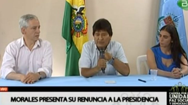 Ahora, García dice que Evo decidió renunciar cuando militares sacaron aviones de guerra contra civiles
