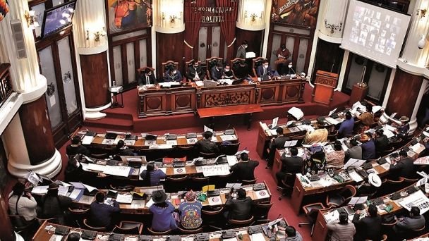 El Ejecutivo, y no la Asamblea, es la fábrica de leyes sustantivas aprobadas
