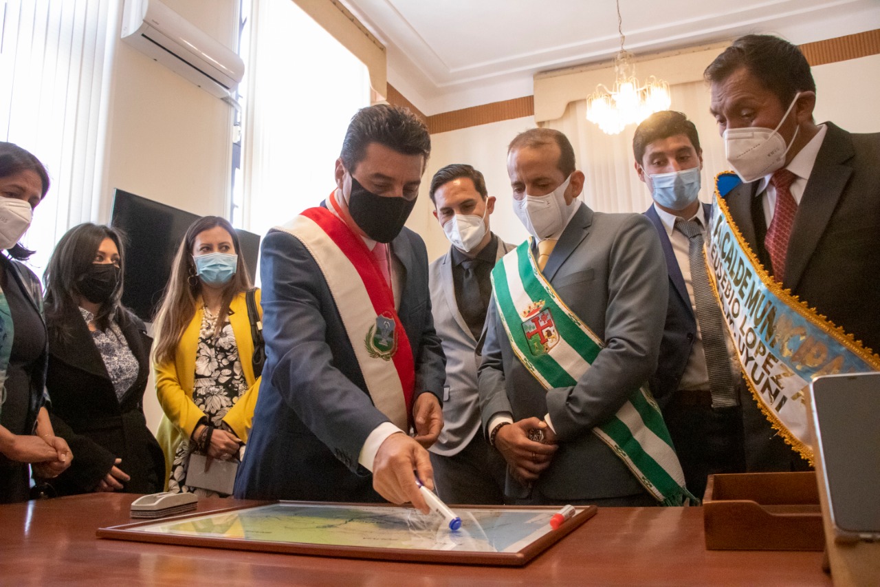 Alcalde de Tarija suma el apoyo de autoridades para concretar una salida al mar a través de la Hidrovía