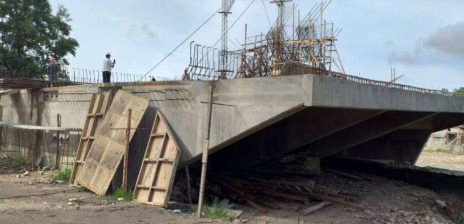 Empresa que construye el puente 4 de Julio tendrá una multa de 50 mil bolivianos día a partir del 10 de noviembre