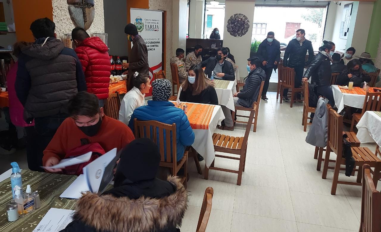 Gobernación se reune con organizaciones juveniles para hablar sobre seguridad ciudadana