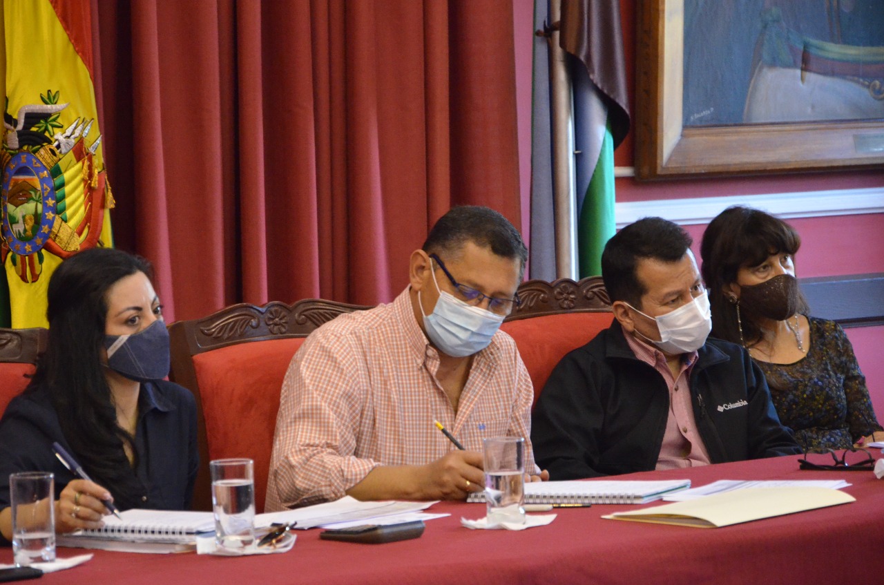 Gobernación de Tarija licitará productos de la canasta alimentaria para la tercera edad en el mes de septiembre