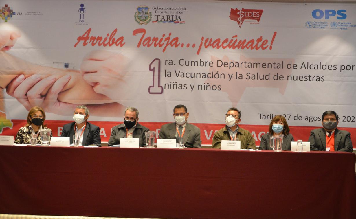 Gobernador propone unir esfuerzos con alcaldes para garantizar vacunación contra la polio y el sarampión