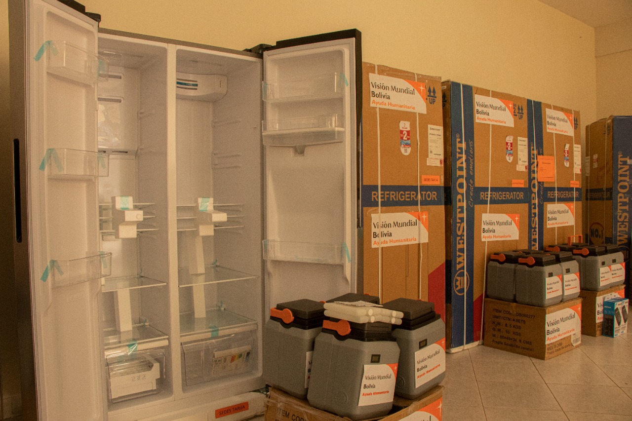 Alcaldía de Tarija amplia cadena de frío tras recibir donación de equipos para refrigeración de las vacunas anti Covid-19