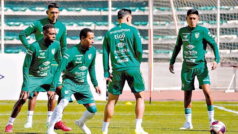 Bolivia busca lavarse la cara en dura visita a Uruguay en Montevideo