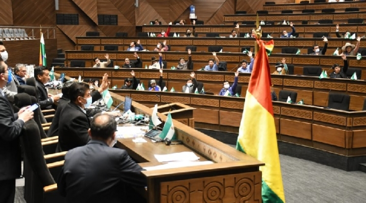 El proyecto de ley de legitimación encuentra resistencia en al menos 10 sectores