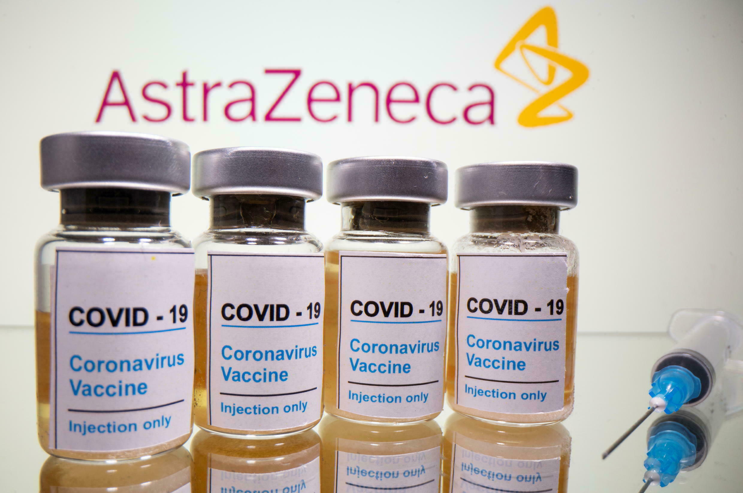 Inicia vacunación con tercera dosis anticovid a personas mayores de 60 años, con enfermedad de base y personal de salud