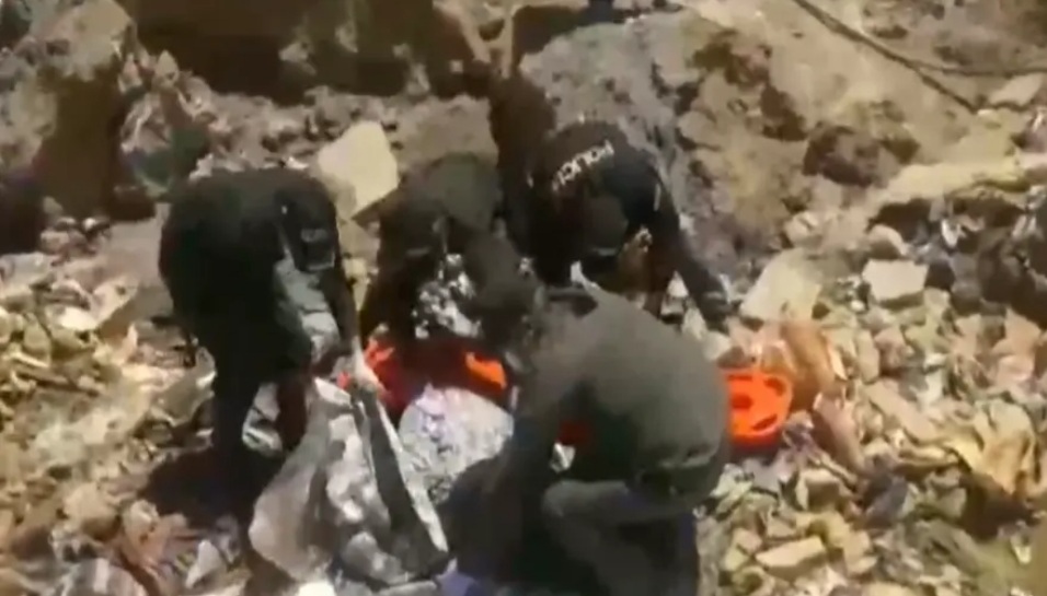 Encuentran cuerpo sin vida de una mujer dentro de una bolsa plástica depositado en un río de Oruro