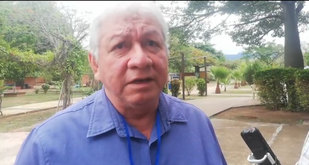 Rubén Vaca “Estamos saliendo a manotear al aire y hasta estamos haciendo el ridículo”