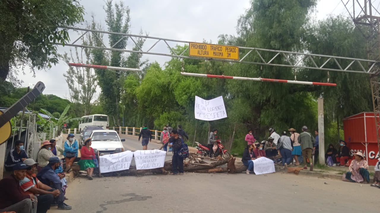 Policía de Tarija reporta 14 puntos de bloqueo