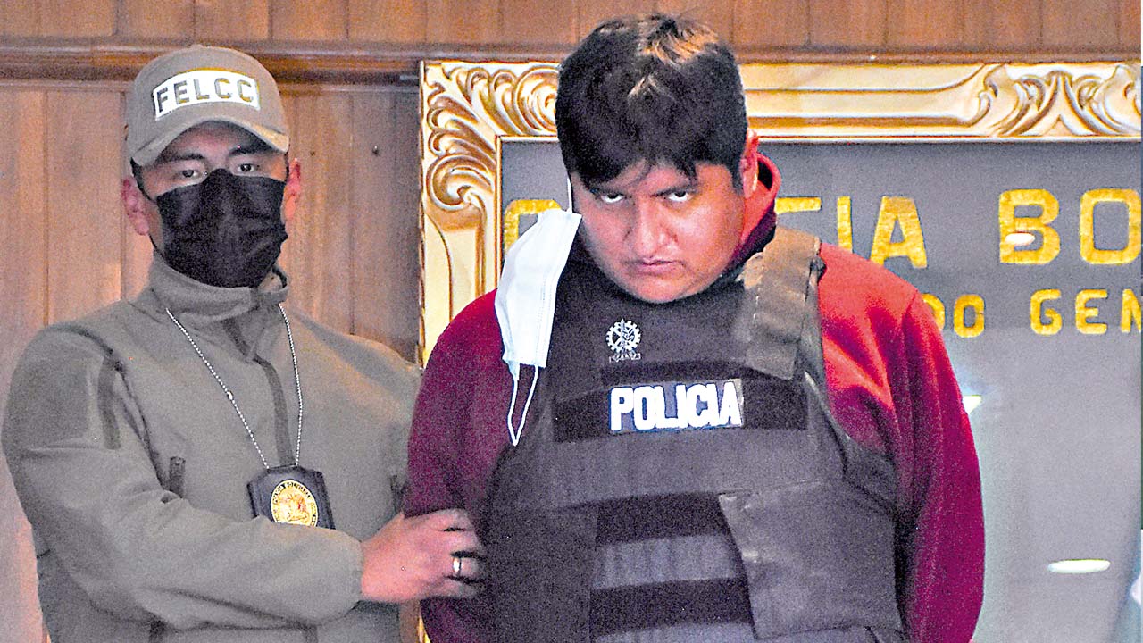 Choque logró su libertad por $us 3.500 y un whisky, seis encarcelados vinculados a su libertad y delitos6