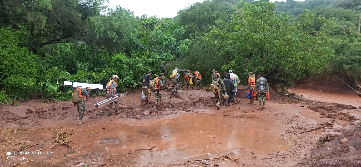 Continúa la búsqueda y rescate en O´Connor pese a la persistente lluvia