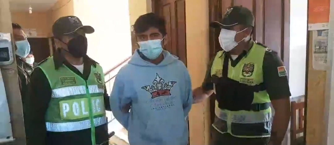Policía de San Lorenzo presenta a presunto autor de violación a una menor de edad