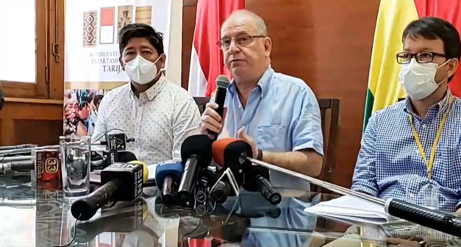 Asambleístas presentan proyecto de ley de declaratoria de emergencia ante la disminución de ingresos por la renta hidrocarburífera