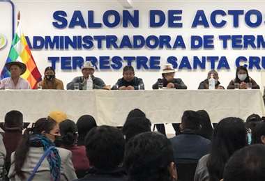 Último: Choquehuanca se reúne con el Bloque Oriente del MAS a puertas cerradas