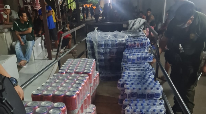 Policía halla 7.565 unidades de alcohol, cerveza y droga en Palmasola