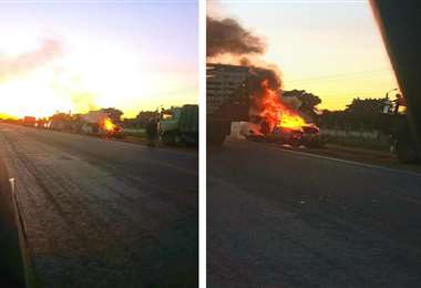 Vehículo intenta evitar atropellar a un perro, choca contra un camión y se incendia