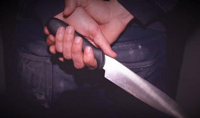 Capturan a un joven acusado de matar a su padre con 67 puñaladas