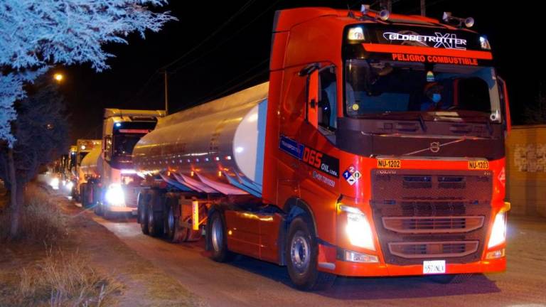 YPFB importa diésel al triple del precio que vende en el país