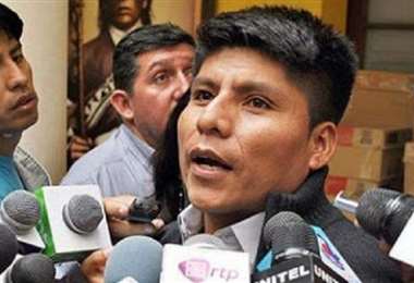 Loza sospecha que Del Castillo recibió apoyo de la «derecha» y dice que la molestia “no está cerrada”