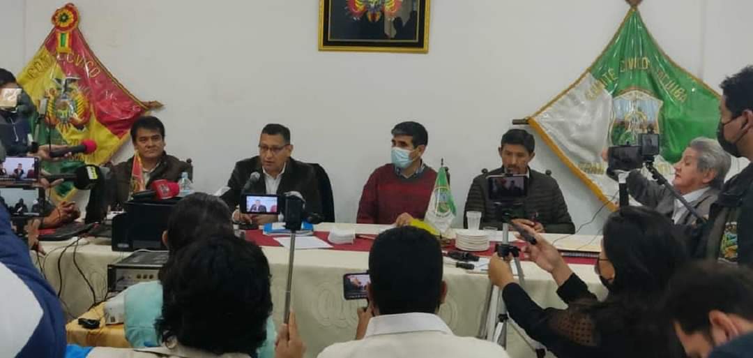 Gobernador de Tarija suma apoyo en el Chaco para defensa de las regalías