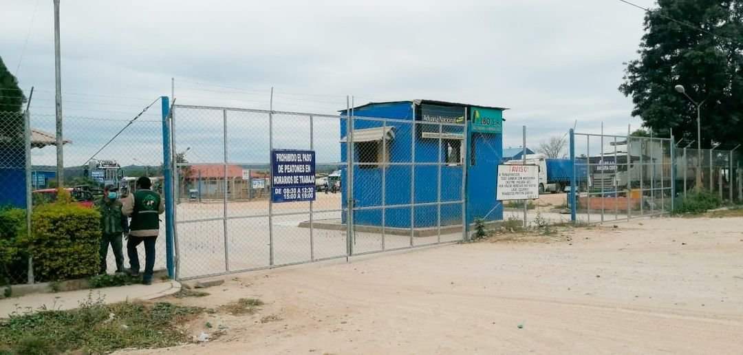 Yacuiba: Personas ingresan a la Aduana de Campo Pajoso y se roban un camión con mercadería de contrabando