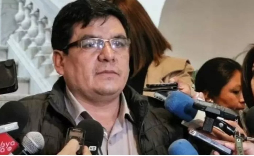 Aguilar: La oposición buscó, sin éxito, a Borda para que asuma Presidencia