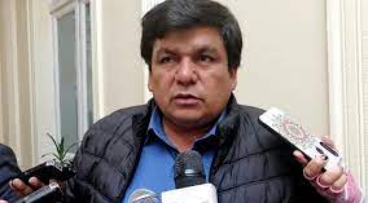 Aguilar reitera que Evo avaló la transición constitucional; el MAS le dice “traidor”