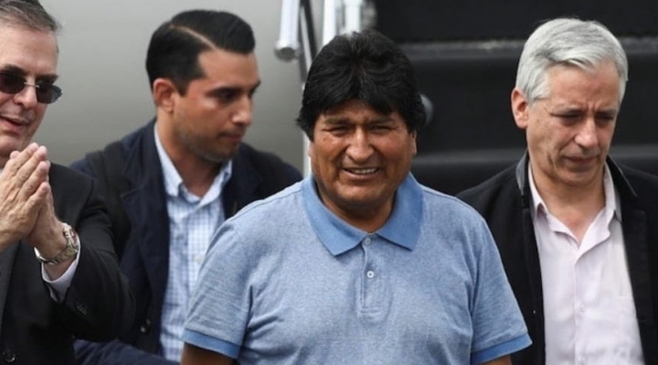 Testimonios corroboran que a Evo le falló la estrategia de la renuncia colectiva y que avaló la transición de Añez