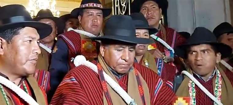 Campesinos Tupac Katari mandan mensaje al MAS: «hacer escuelas de líderes no es delito»