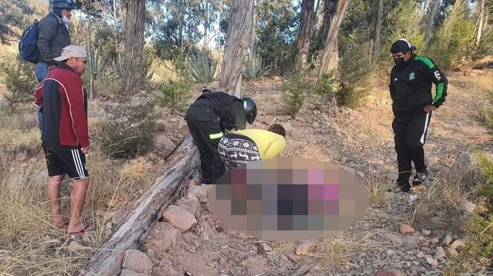 Una madre se quita la vida y la de su niño; su hija se salva