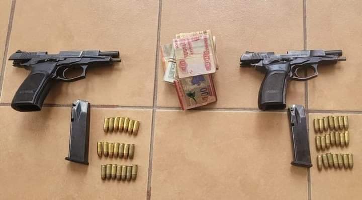 Tarija: Militares interceptan dos camiones que transportaban contrabando con custodia armada