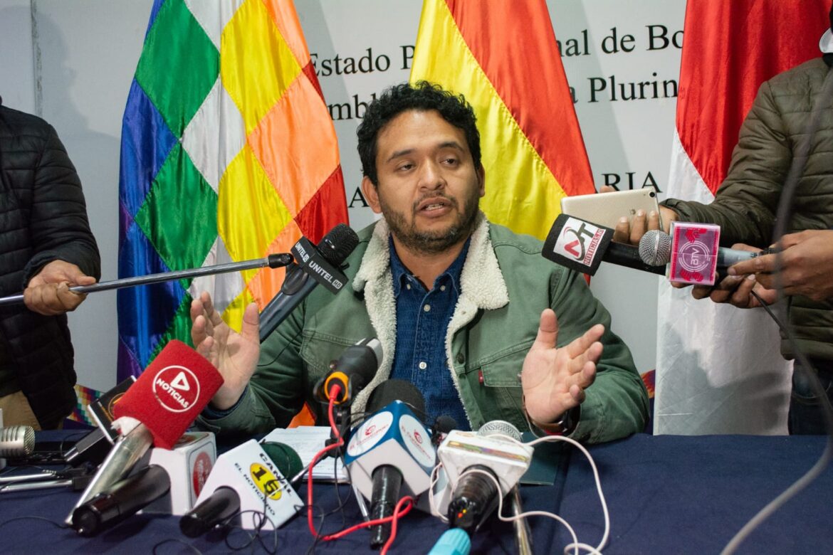 Gobierno carga contra Montes y descalifica paro anunciado por los cívicos