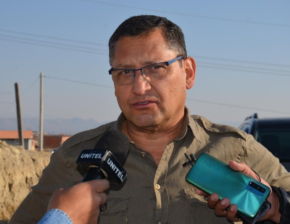 Montes pide al INE definir fecha para el Censo