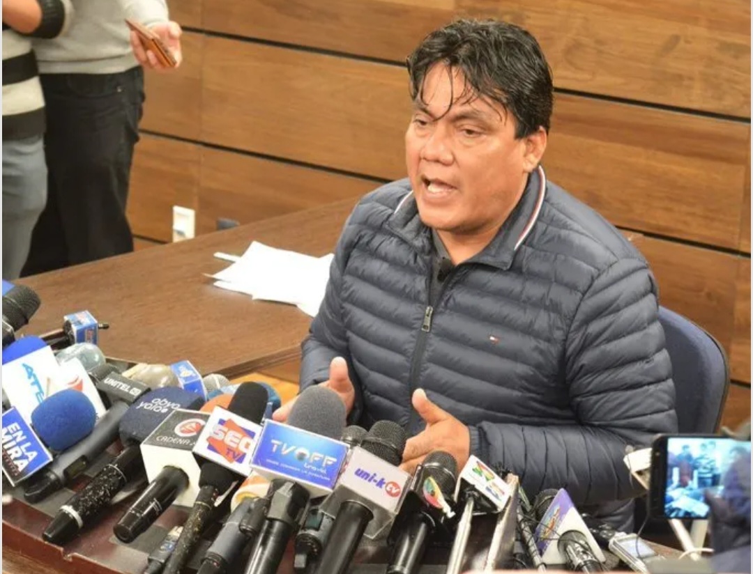 Diputado Arce responde a Nina y afirma que no lo amedrentará; revela que desde hace tres meses no le envían informe del proyecto