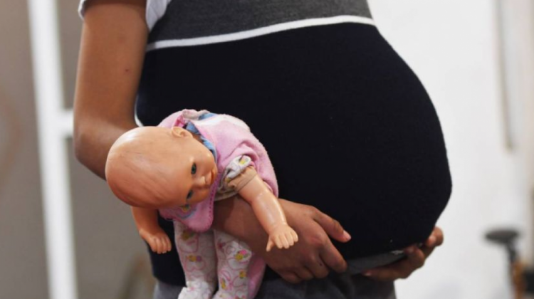 Un promedio de 19 niñas y adolescentes se embaraza por día en el país