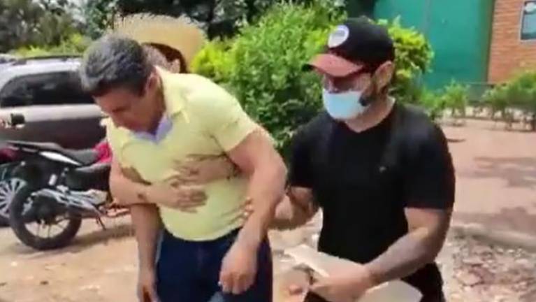 Puerto Quijarro: legisladores de oposición son reprimidos por la Policía, entre ellos una diputada gestante