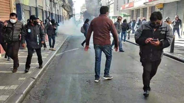 Gasifican a mineros que protestan en La Paz contra el DS 4783