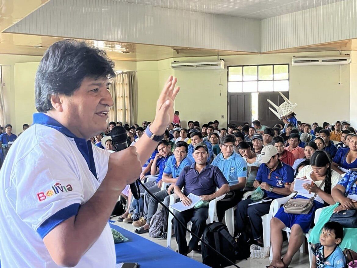 Morales agradece a legisladores ‘leales’ que no aprobaron la Ley del Censo y tilda de ‘traidores’ a quienes dividen al MAS