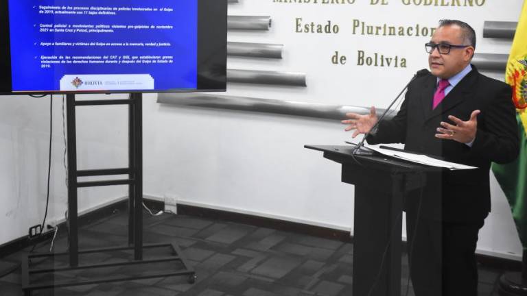 Cox dice que desde los ministerios de Gobierno y Justicia inducen a la violencia en Santa Cruz