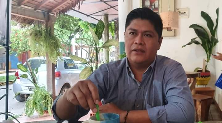 Alex Villca: «En el Estado Plurinacional ingresaron empresas chinas a saquear oro y se puso en subasta 100 áreas petroleras»
