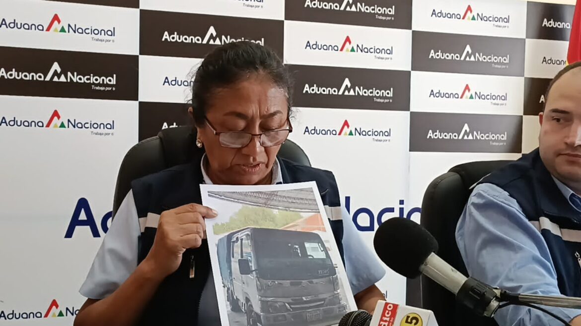 La Gerente de la Aduana en Tarija desmiente denuncias del senador del MAS, Luis Caso