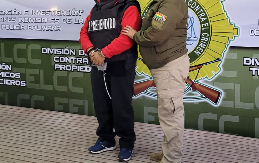 Encarcelan a una mujer acusada de matar a su cuñada de una patada en la tráquea
