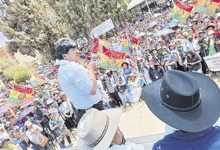 Dos dirigentes cocaleros fueron expulsados en el Chapare por apoyar a Luis Arce
