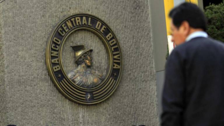 Economía en picada: Las divisas del Banco Central se desploman a 372 millones de dólares