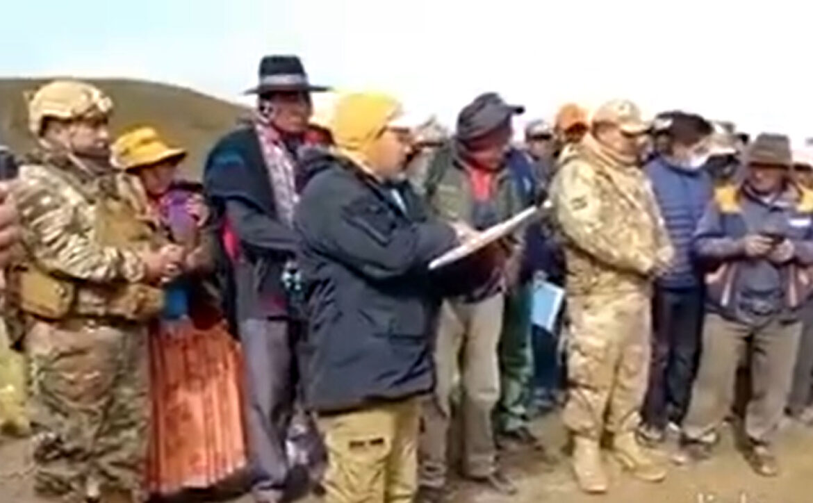 Viceministro dice que comunarios cometieron delitos al forzar a aduaneros a firmar acta