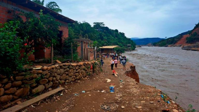 En Mapiri el río se llevó al menos 20 casas; los pobladores claman ayuda