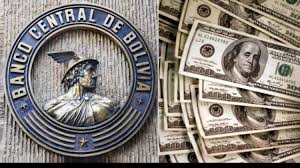 Tras llegar a Bs 7,05, en el mercado informal, el BCB decide vender el dólar de forma directa