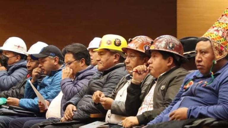 La división del MAS llega a la Csutcb, critican a Rojas por prorrogarse y esperan comicios